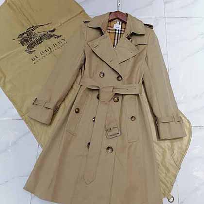 經典肯辛頓版型！Burbery早秋官網新品中長款排扣Trench風衣！