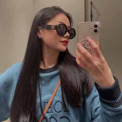 LOEW 22AW 早秋新款刺繡字母logo圓領衛衣！