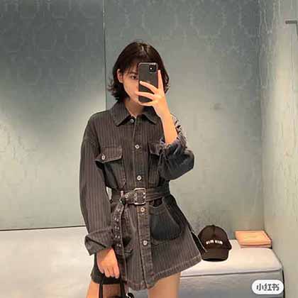 MiMi早秋新系列帥氣少女工裝牛仔外套！