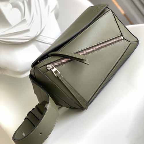 LOEWE男士牛皮胸包腰包 新款經典Puzzle