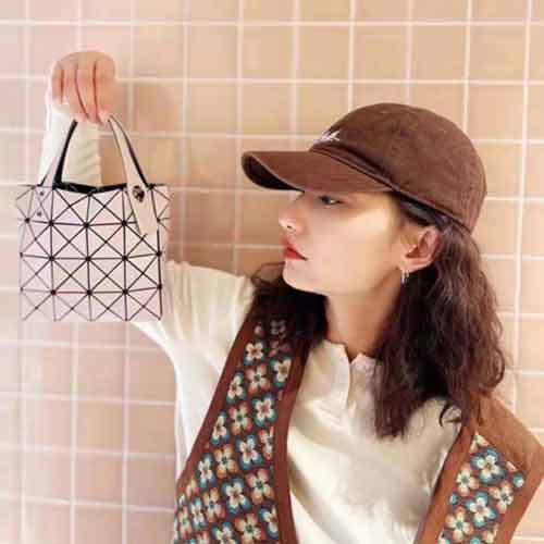 三宅一生原單 BAOBAO小方盒全新概念上線！