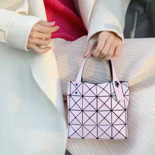 三宅一生原單 BAOBAO小方盒全新概念6種色彩，