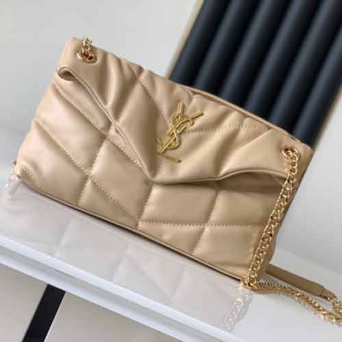 圣羅蘭LOULOU PUFFER】小羊皮包，銀色拉絲五金，別致質感！