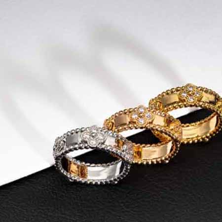 潮流男飾品Perlée sweet clovers幸運(yùn)圖案戒指