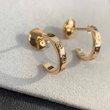 經(jīng)典love螺絲耳環(huán)，窄版男女通用love系列耳環(huán)