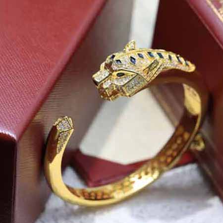 Cartier大品牌奢飾品鑲嵌3顆豹子手鐲