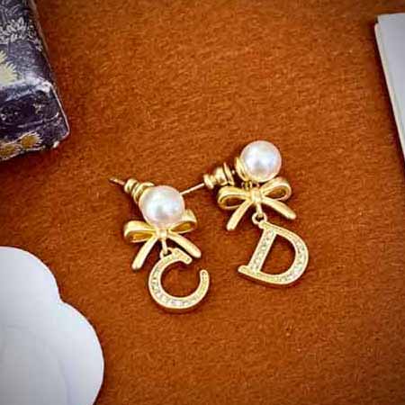 Dior代買級別做工精致蝴蝶結珍珠耳釘