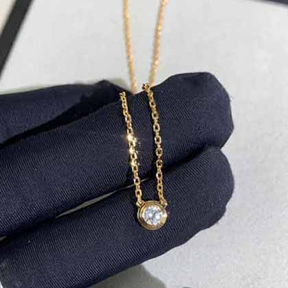 卡地亞的鏈子輕奢風格飛碟項鏈，單