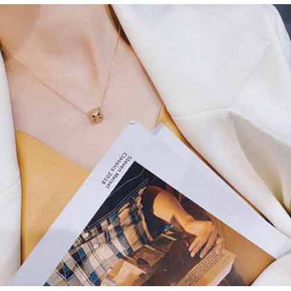 VCA梵克雅寶女士項鏈款式萬花筒鎖骨鏈！