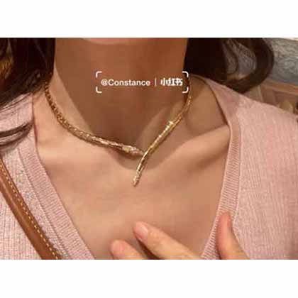 高等版寶格麗真香系列V金頭尾鉆蛇項鏈