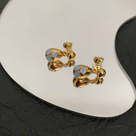 Bottega Veneta迪麗熱巴同款耳釘，BV金屬感十足耳釘