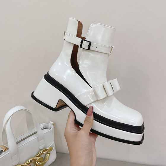 2022秋冬走秀T臺展示款高版本厚底方頭防水臺短靴！