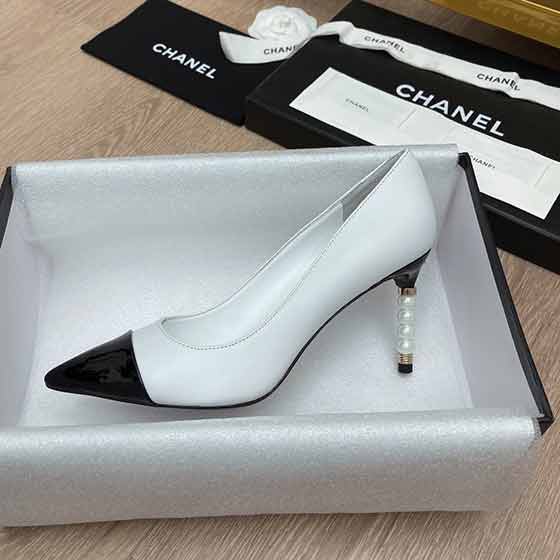 珍珠與軟呢的巧妙對比，展現不朽Ch