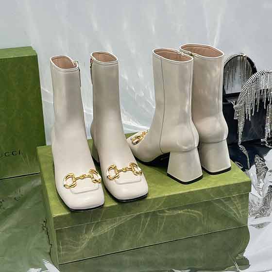 GUCC家早春新品經典靴型+英倫拼色設計，經典耐看！