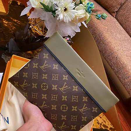 路易威登男士手拿包M64034軍綠真皮時尚信封包手抓包休閑大品牌手包