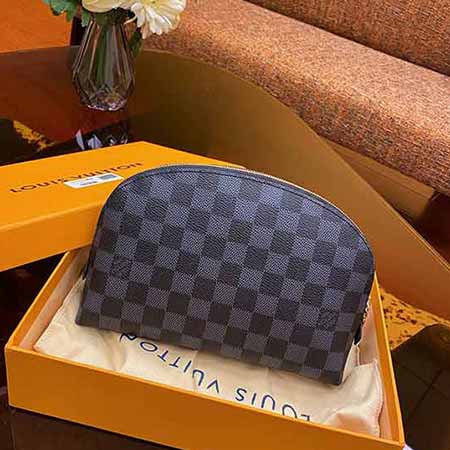 LV黑格貝殼化妝包M47353：便攜時尚