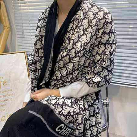 Dior新字母款式不經意間的奢華感Dior秋冬我家的品質