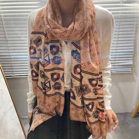 Lv圍巾女冬季 新款大品牌百搭高等感媽媽圍脖