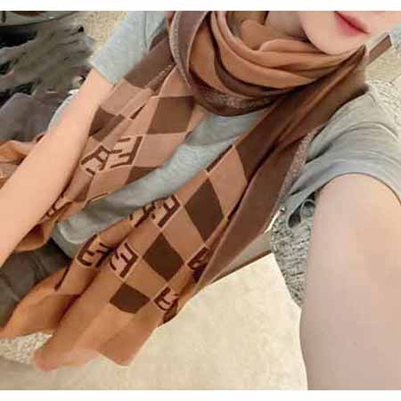 高等感~fendi老花圍巾女冬季大品牌羊絨披肩 加厚保暖圍脖