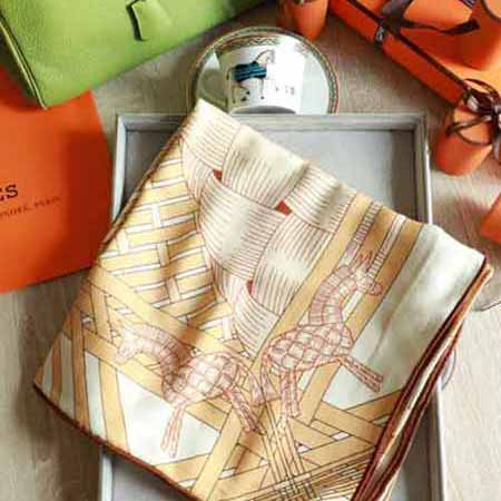 愛馬仕絲巾女士高等大品牌海邊防曬披肩薄款圍巾高等感