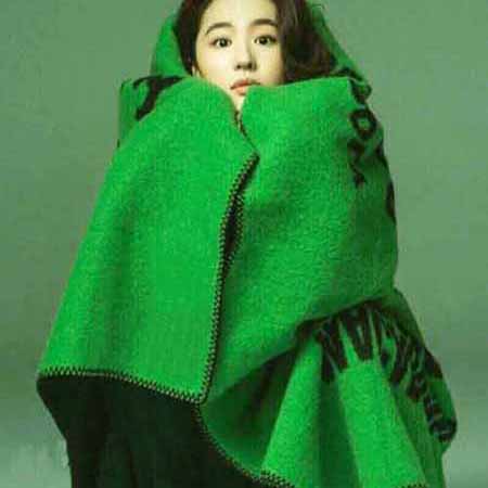 今年秋冬大的驚喜！Celine純原單劉亦菲同款賽琳毛毯