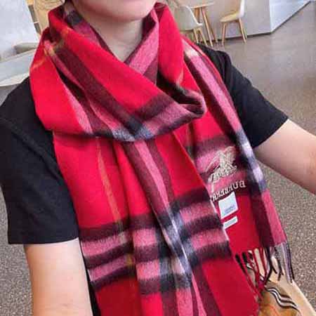 Bur巴寶莉萬年經(jīng)典巴格戰(zhàn)馬系列小圍巾