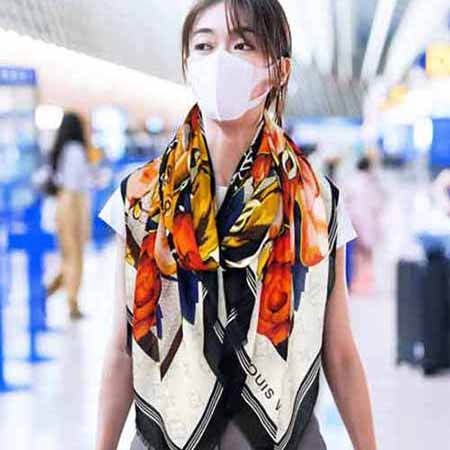 路易威登LV女士 Keep It All 羊絨長(zhǎng)巾 經(jīng)典圍巾M77662