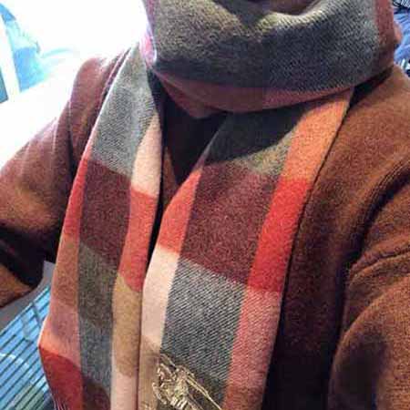 Burberry復古氣質冬季羊絨保暖馬車圍巾女士加厚雙面百搭披肩圍脖