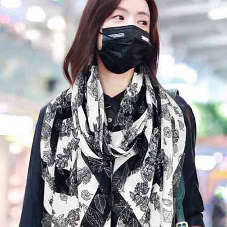 小香大品牌氣質格紋圖案圍巾女春秋新款兩用披肩