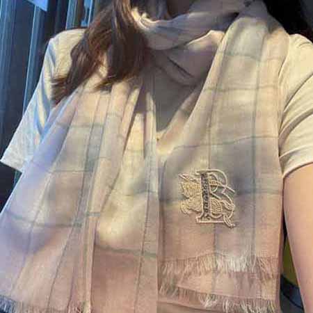 巴寶莉Burberry經典專柜款超薄羊絨格子披肩