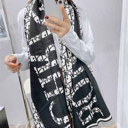 Dior圍巾女士冬季高等感百搭大品牌黑白流蘇保暖圍脖