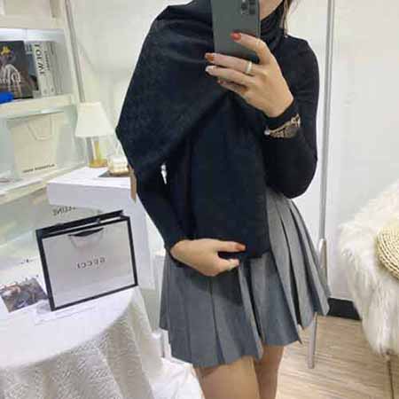 GUCCI古奇國(guó)際大品牌圍巾，高貴的G家圖案雙面方巾！