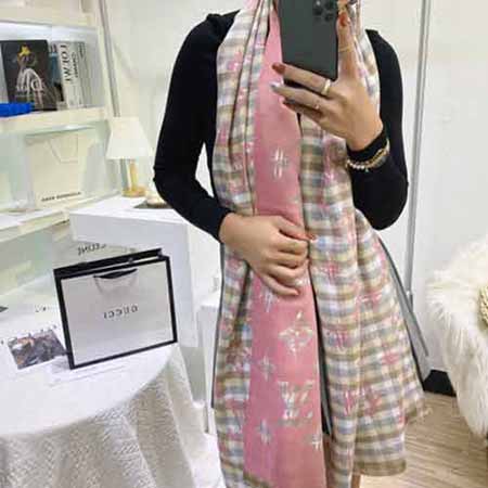 路易威登LV女士經典圍脖 保暖長款圍巾披肩M72432