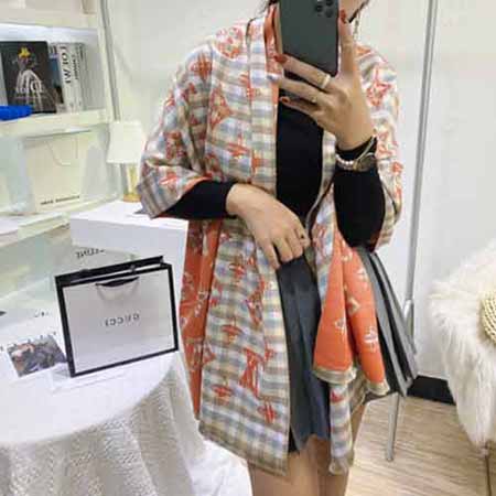 路易威登設(shè)計師女士圍巾大全，以華貴為主題設(shè)計！