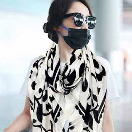 國際品牌羊絨圍巾女冬季高等感時尚圍脖高等禮盒