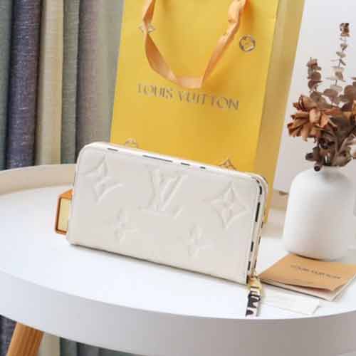 LV全新拉鏈錢包M80680，時尚設計，限