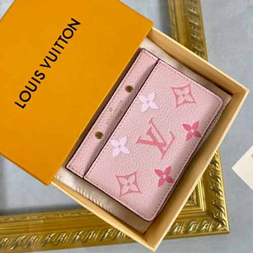 夏日時尚小心機，LV By The Pool卡片套來加持！