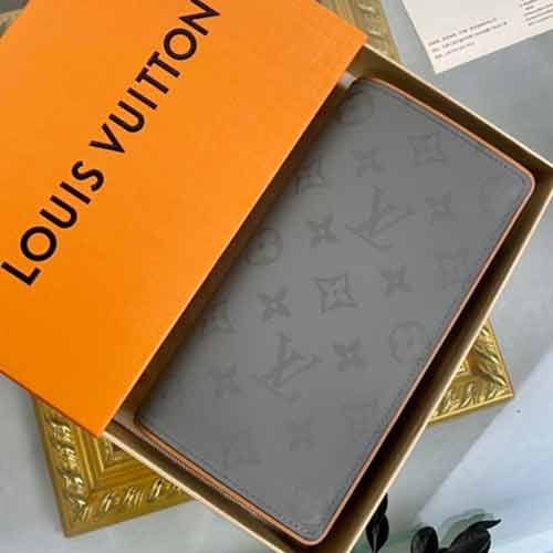 LV新款Brazza錢夾M63236，為您的男士著裝增添亮點(diǎn)。