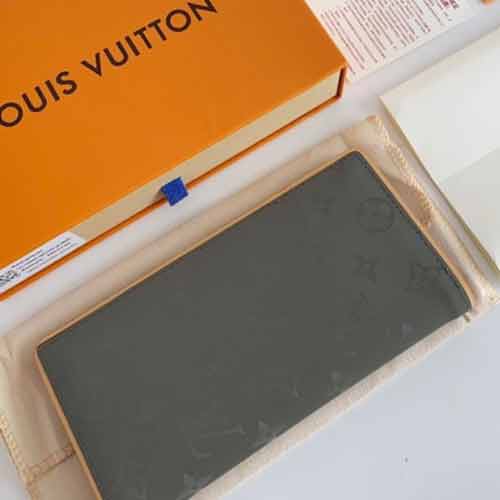 LV Brazza錢夾，多個口袋與信用卡