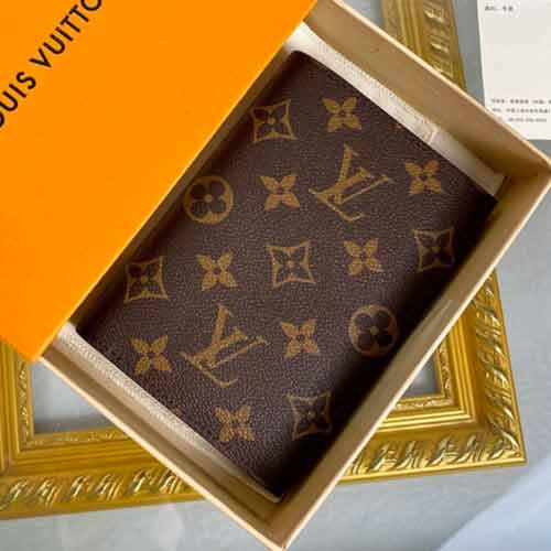 路易威登老花護照夾M64502，時尚奢