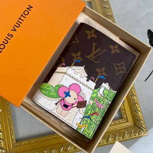 LV Monogram 帆布圣誕膠囊系