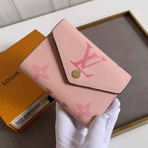 路易威登軟粒面皮革打造的精仿VICTORINE 錢夾