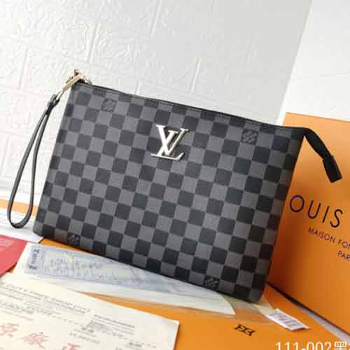 LV全皮男士手包，細節彰顯尊貴，識貨