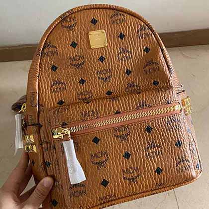 MCM經(jīng)典旅行包女包 字母印花大號雙肩包背包