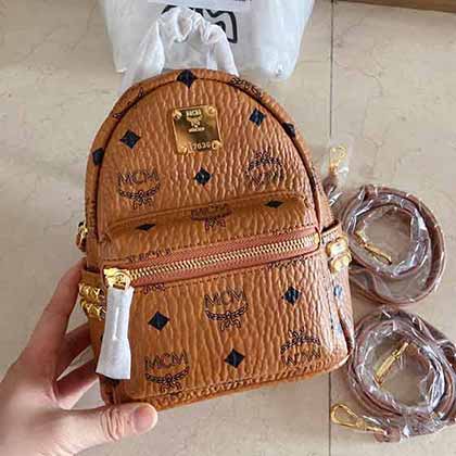 MCM女包經(jīng)典鉚釘小號(hào)肩帶雙肩包背包旅行包